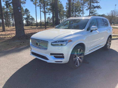 2025 Volvo XC90 T8 Core Bright Theme