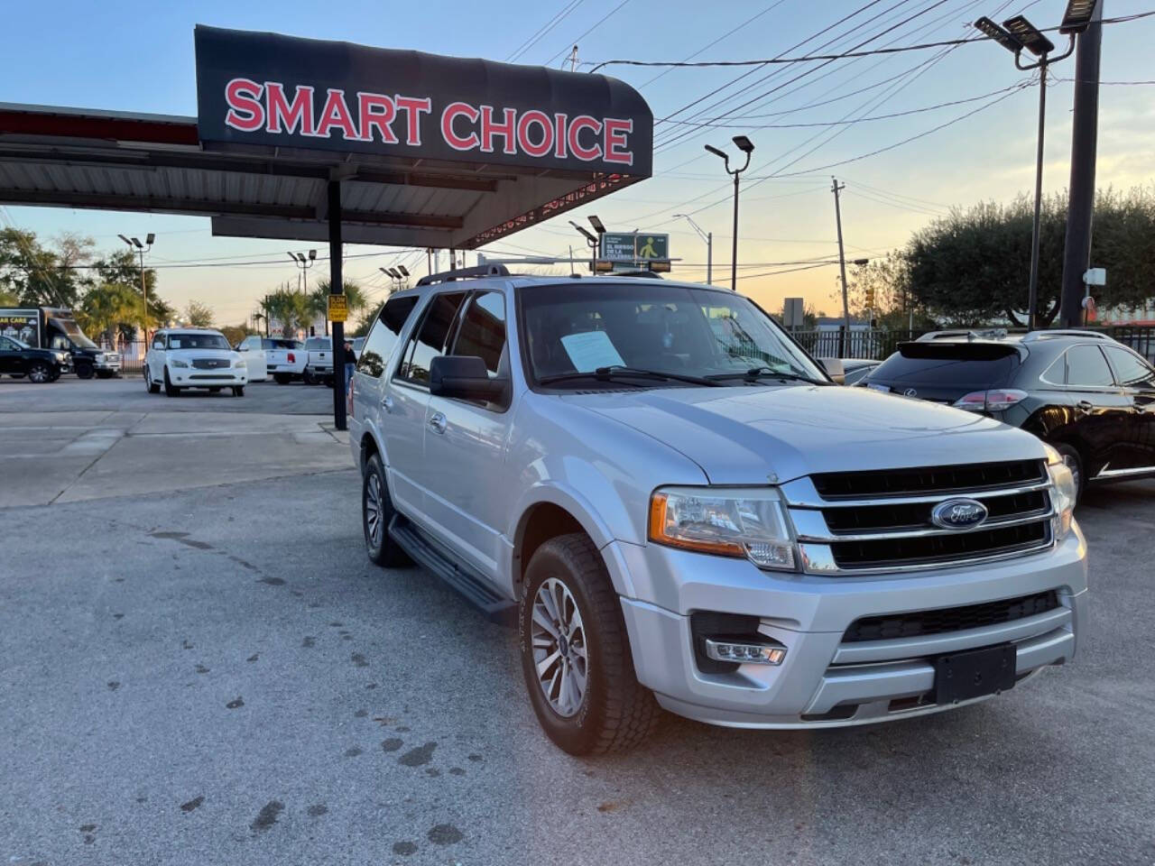 2017 Ford Expedition for sale at SMART CHOICE AUTO in Pasadena, TX