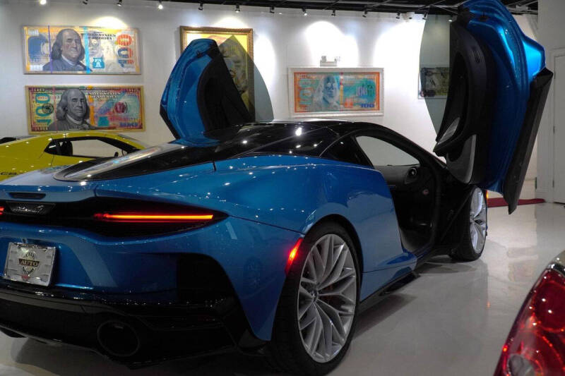 2022 McLaren GT