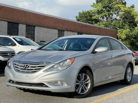 2013 Hyundai Sonata for sale at MAGIC AUTO SALES - Magic Auto Prestige in South Hackensack NJ