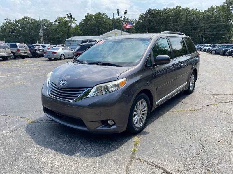 2012 Toyota Sienna