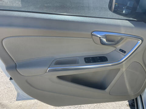 2014 Volvo S60 T5 Premier