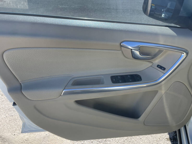 2014 Volvo S60 T5 Premier