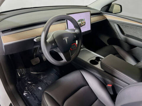 2025 Tesla Model Y Long Range