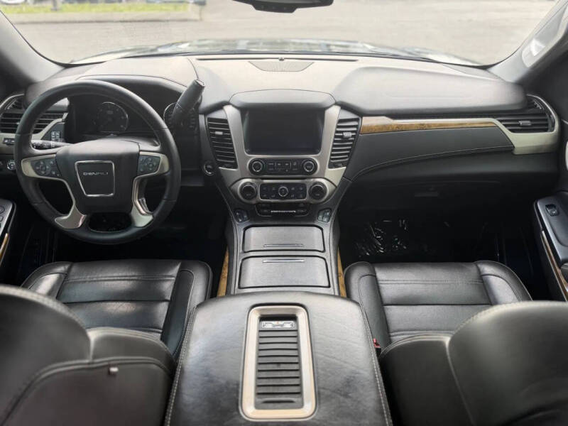 2017 GMC Yukon Denali