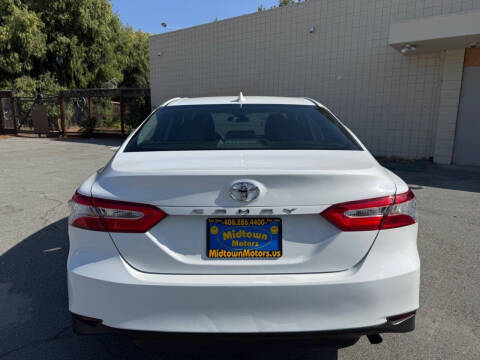 2020 Toyota Camry LE