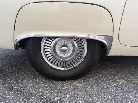 1957 Ford Thunderbird