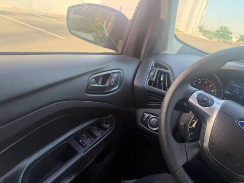 2014 Ford Escape S