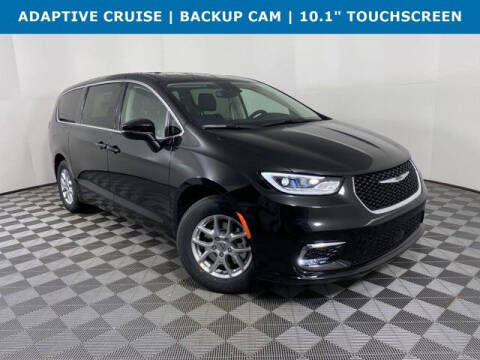 2023 Chrysler Pacifica for sale at Wally Armour Chrysler Dodge Jeep Ram in Alliance OH