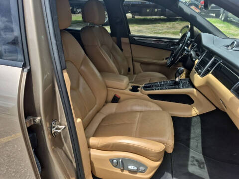 2017 Porsche Macan