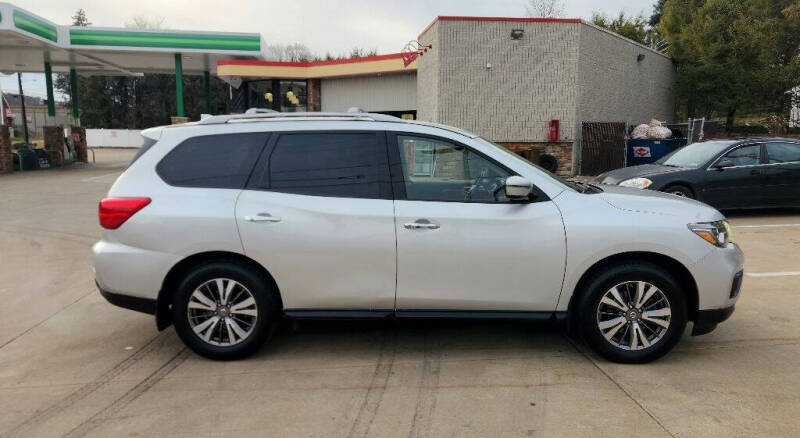 2019 Nissan Pathfinder S