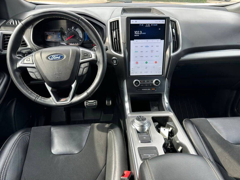 2023 Ford Edge ST