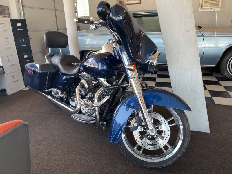 2012 Harley Davidson FLHX