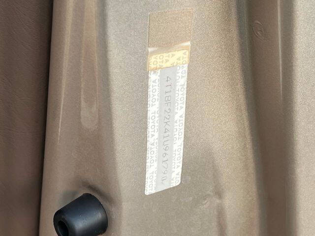 2001 Toyota Camry LE V6