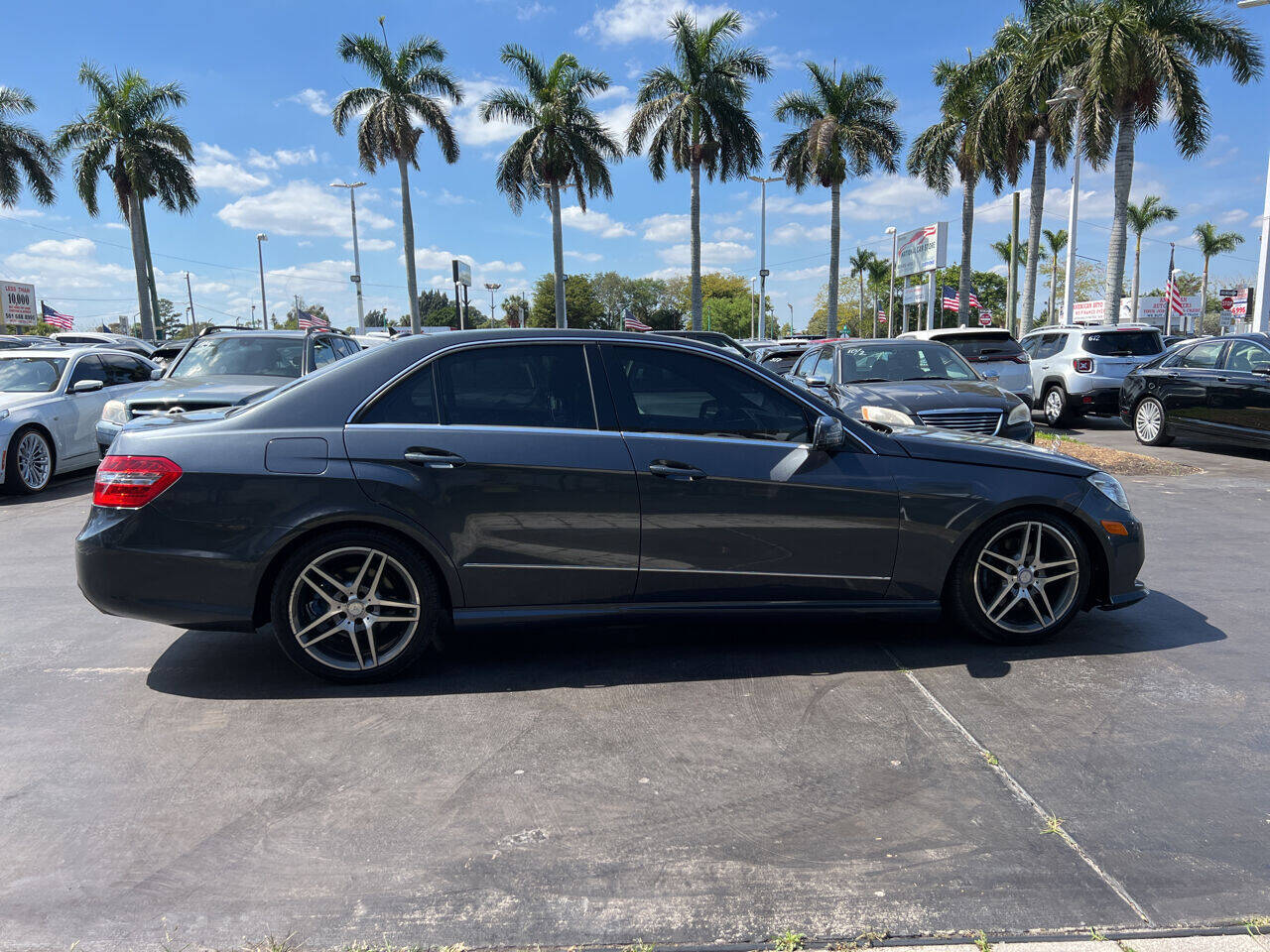 2010 Mercedes-Benz E-Class  - $11,900