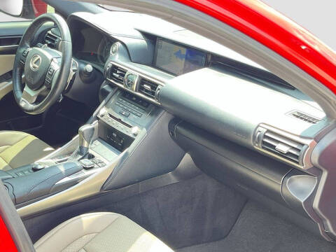 2019 Lexus IS 350