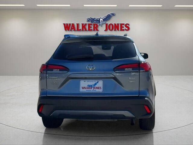 2024 Toyota Corolla Cross XLE