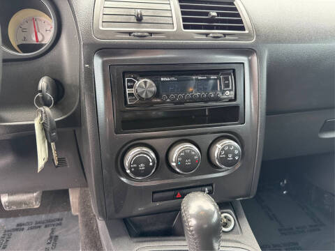 2012 Dodge Challenger SXT Plus