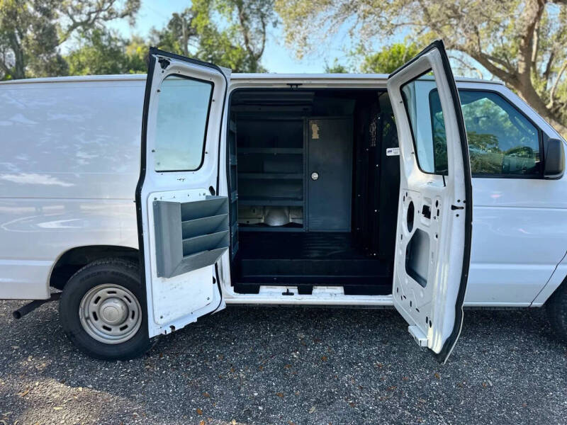 2005 Ford E-Series E-150