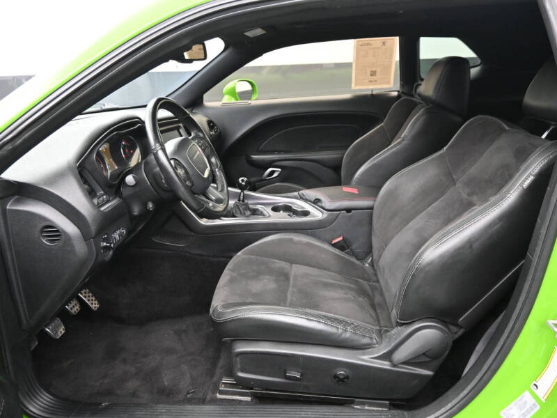 2017 Dodge Challenger R/T Plus