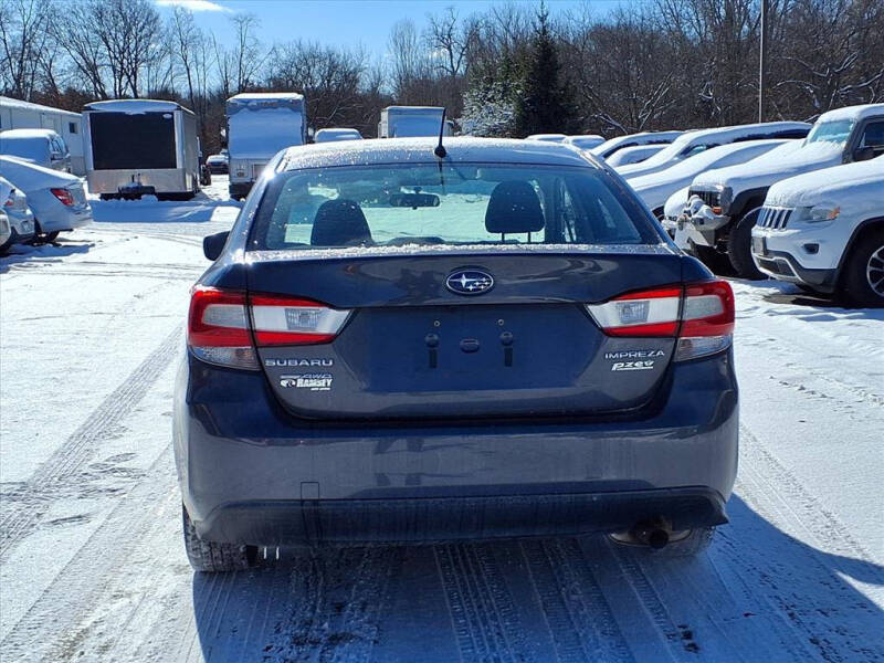 2017 Subaru Impreza 2.0i