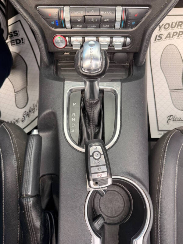 2022 Ford Mustang