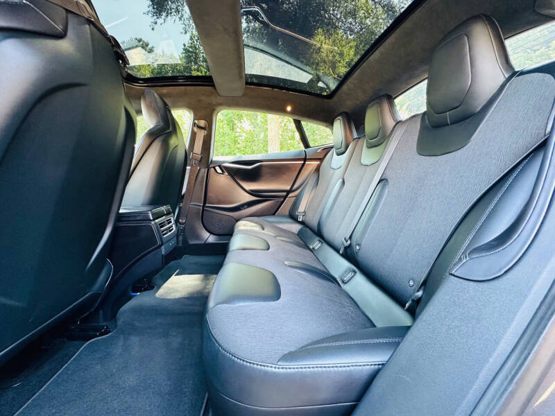2016 Tesla Model S 75D