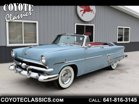 1953 Ford Crestline