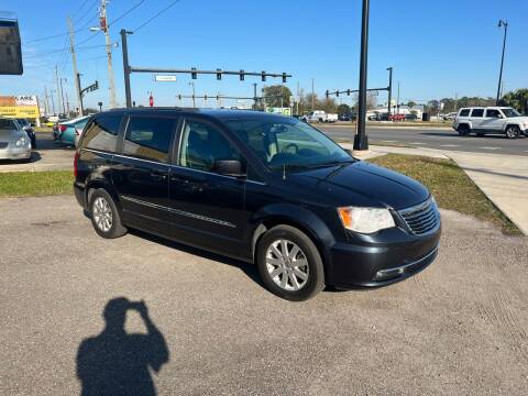 2014 Chrysler Town and Country for sale at Sensible Choice Auto Sales, Inc. in Longwood FL