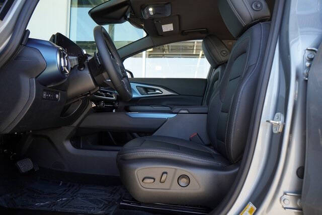 2026 Chevrolet Equinox EV LT 2