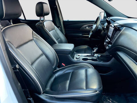 2023 Chevrolet Traverse Premier