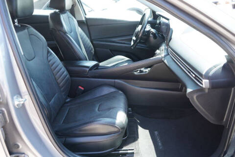 2022 Hyundai Elantra