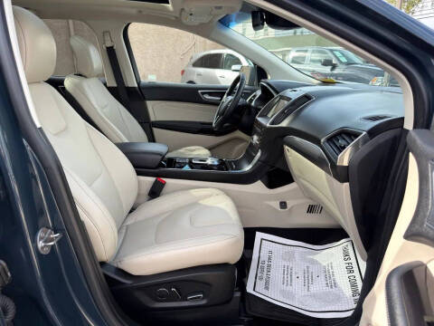 2019 Ford Edge Titanium