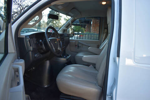 2017 Chevrolet Express 2500