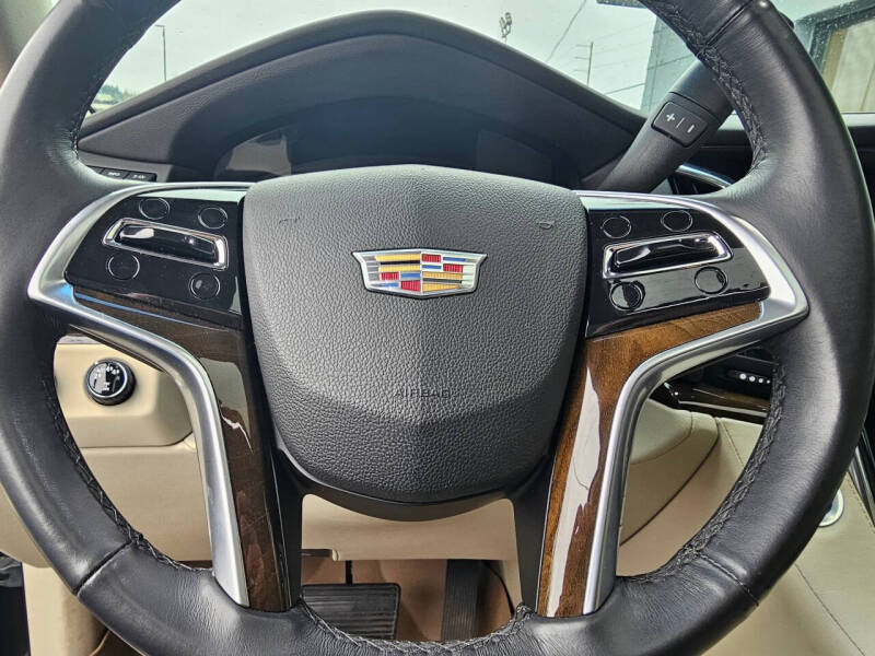 2018 Cadillac Escalade ESV Premium Luxury