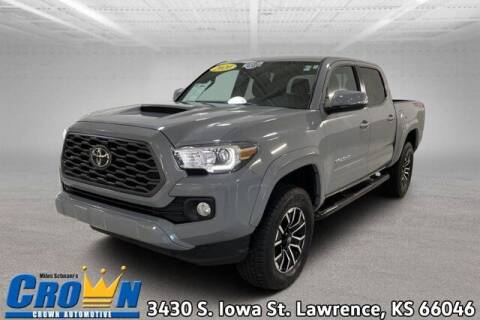 2020 Toyota Tacoma for sale at Crown Automotive of Lawrence Kansas in Lawrence KS