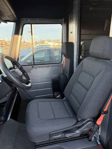 2025 Chevrolet BrightDrop 400