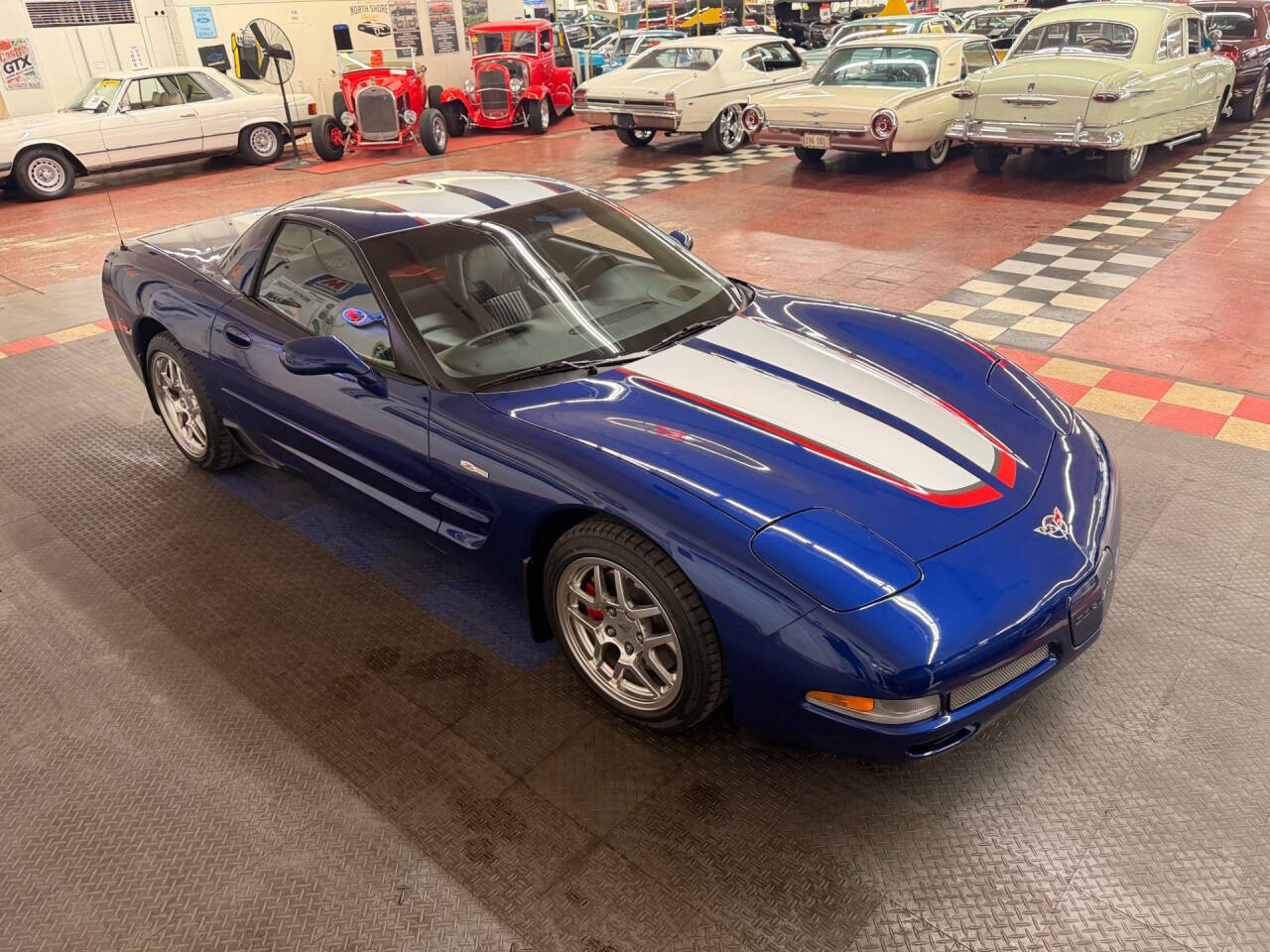 2004 Chevrolet Corvette 12