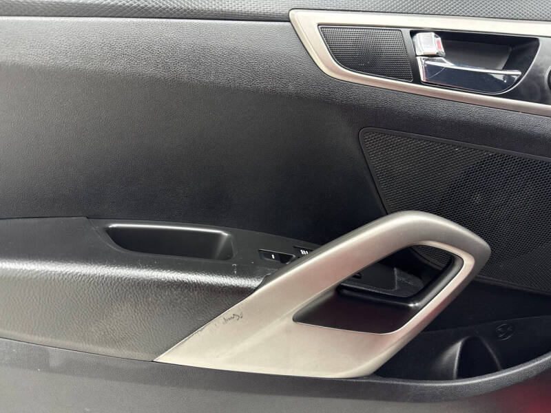 2016 Hyundai Veloster