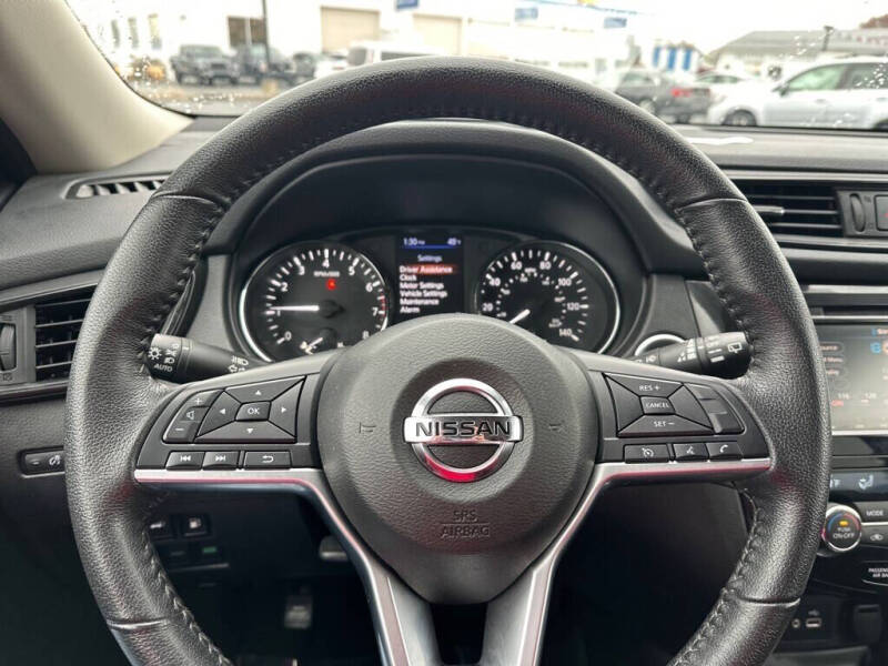 2020 Nissan Rogue SV