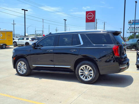 2023 GMC Yukon SLT