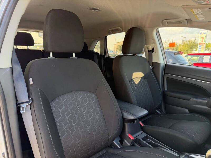 2023 Mitsubishi Outlander Sport