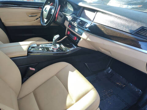 2016 BMW 5 Series 528i