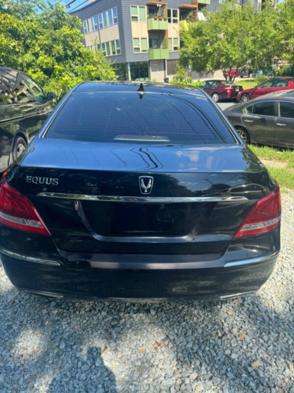 2011 Hyundai Equus Signature