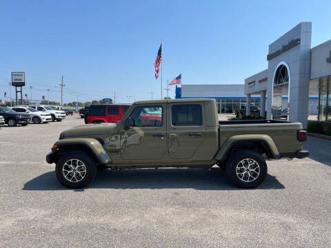 2025 Jeep Gladiator Sport S