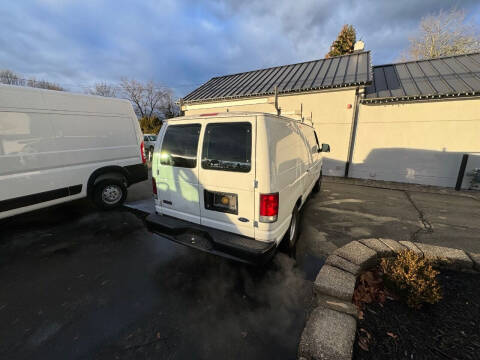 2001 Ford E-Series E-150