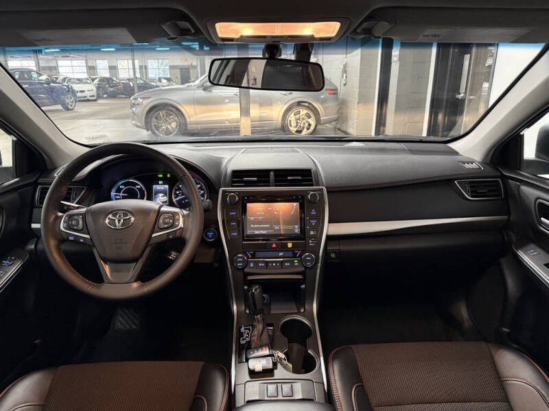 2016 Toyota Camry Hybrid SE