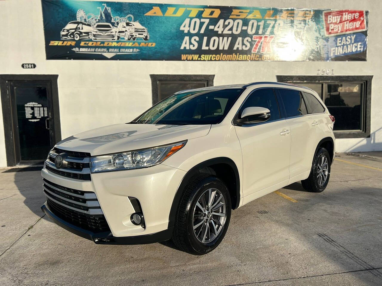 2017 Toyota Highlander for sale at SUR Colombiano LLC in Kissimmee, FL