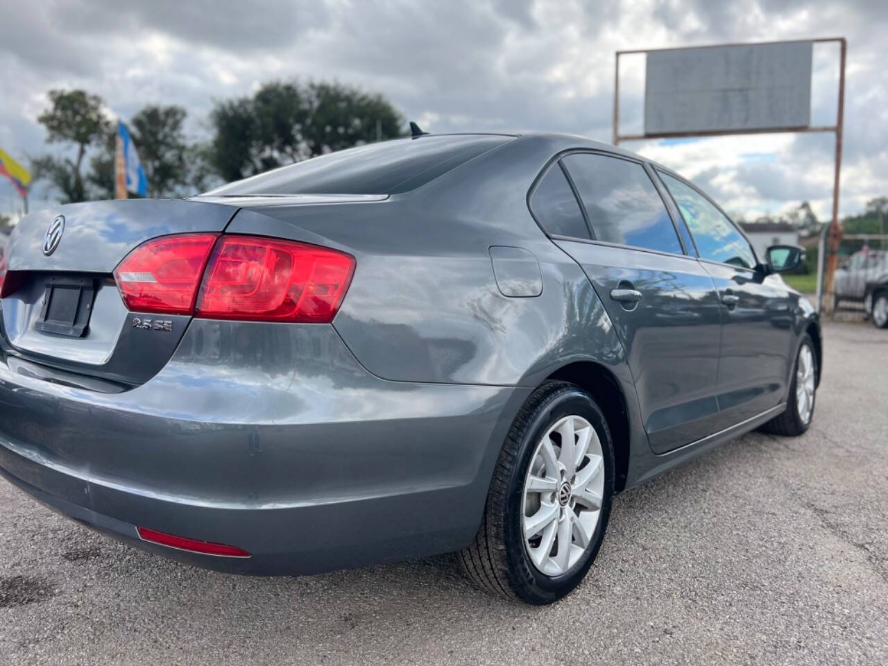 2012 Volkswagen Jetta for sale at J-R Auto Sales LLC in Houston, TX