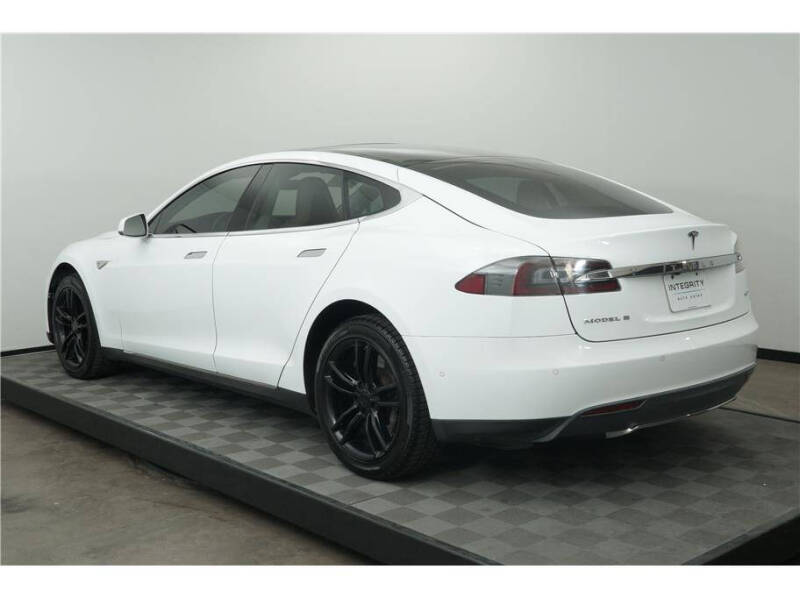 2016 Tesla Model S
